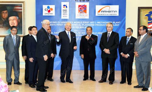 DATUK SERI NAJIB TUN RAZAK