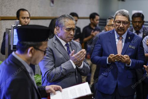 DATUK SERI SHAMSUL AZRI ABU BAKAR