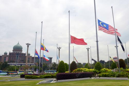 PTJ06_12092017_BENDERA