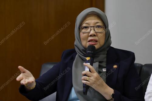 DATUK SERI DR ZALIHA MUSTAFA