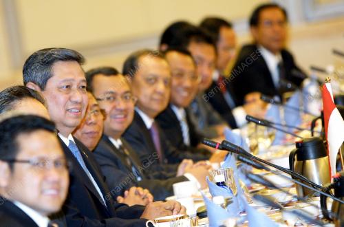 MOHD NAJIB TUN ABDUL RAZAK