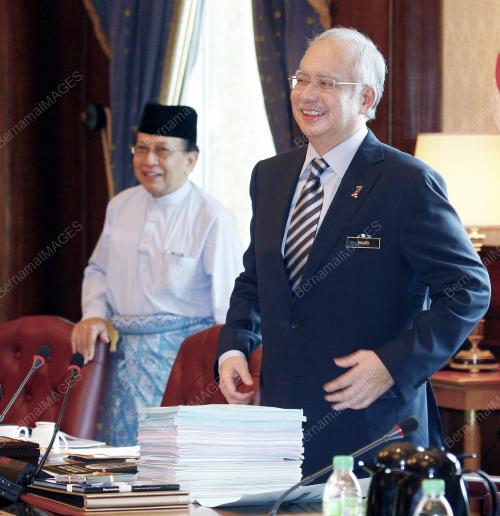 MOHD NAJIB TUN ABDUL RAZAK