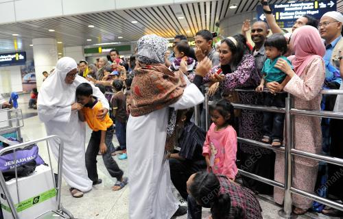 JEMAAH HAJI PERTAMA TIBA