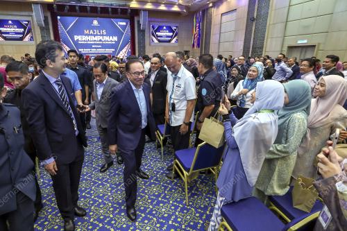 DATUK SERI ANWAR IBRAHIM