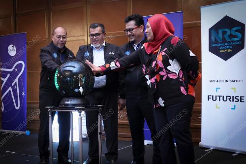 DATUK HASBI HABIBOLLAH