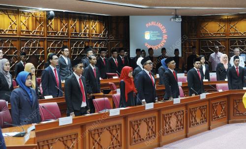 PTJ06_14052016_PARLIMEN_UKM