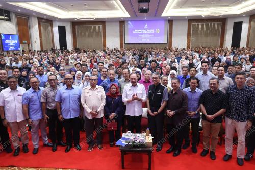 DATUK SERI ANWAR IBRAHIM