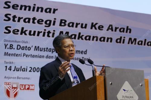 MUSTAPA M0HAMED
