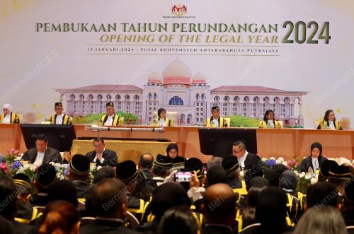 TUN TENGKU MAIMUN TUAN MAT