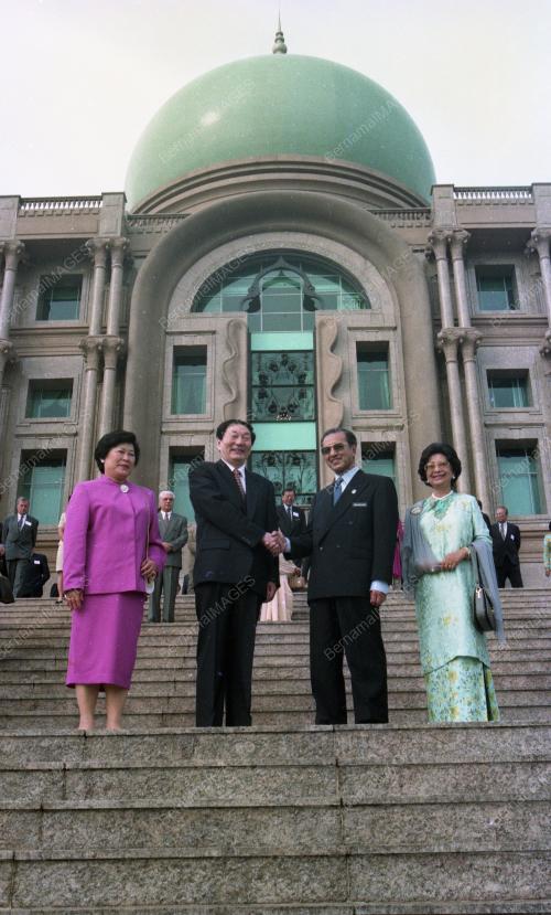 ZHU RONGJI