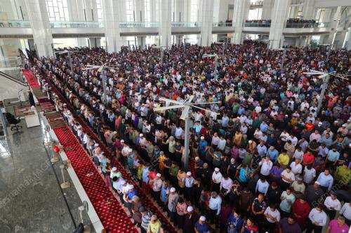 SOLAT JUMAAT PERTAMA BULAN RAMADAN