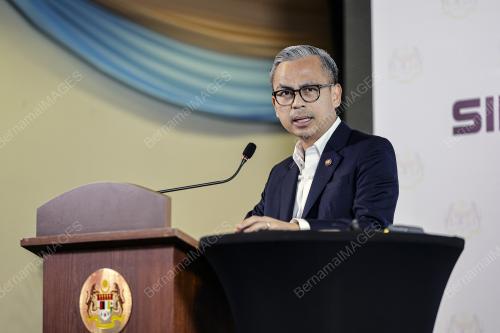 FAHMI FADZIL