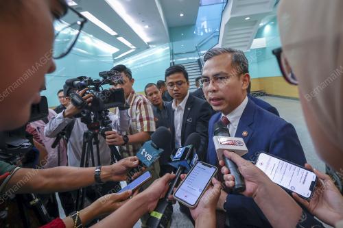 FAHMI FADZIL