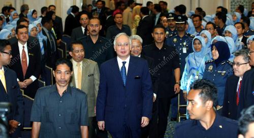 MOHD NAJIB TUN ABDUL RAZAK