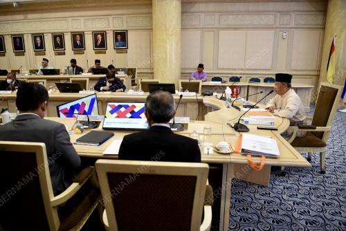 TAN SRI MUHYIDDIN YASSIN
