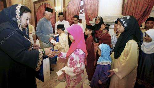 MOHD NAJIB TUN ABDUL RAZAK