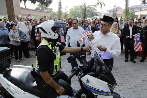 TAN SRI SHAMSUL AZRI ABU BAKAR