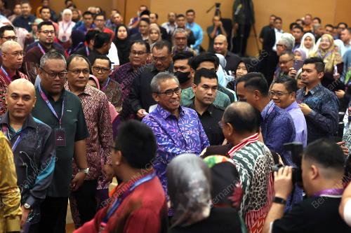 TAN SRI SHAMSUL AZRI ABU BAKAR
