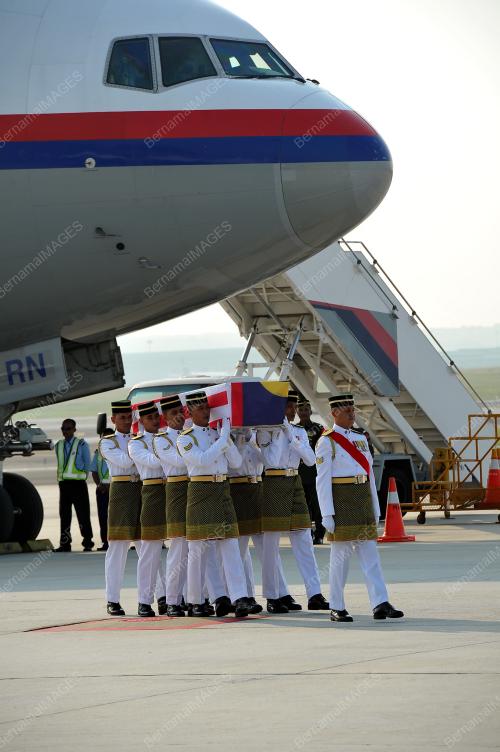 PTJ06_19092014_MH17