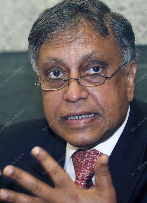 NOR MOHAMED YAKCOP