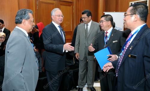 DATUK SERI NAJIB TUN RAZAK