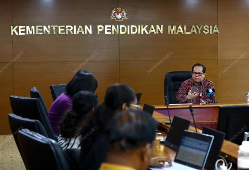DR MOHD AZAM AHMAD