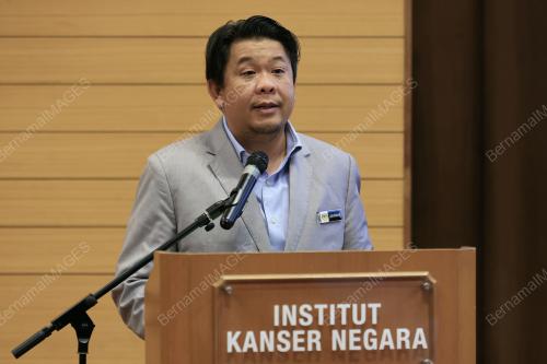 DATUK LUKANISMAN AWANG SAUNI