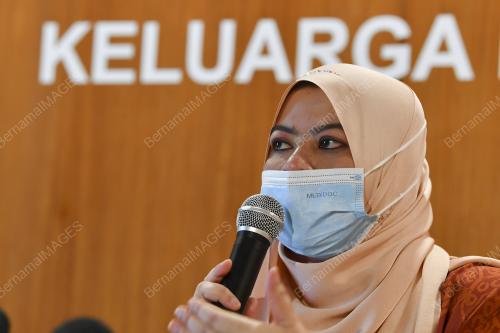 DATUK SERI RINA MOHD HARUN