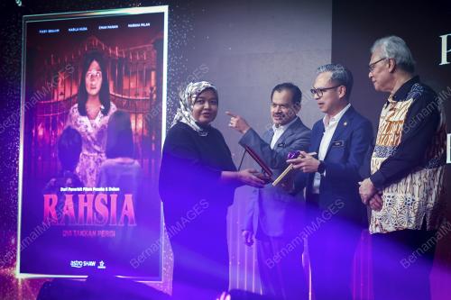 FAHMI FADZIL