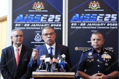 DATUK SERI SAIFUDDIN NASUTION ISMAIL