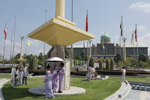 TINJAUAN_AIDILFITRI
