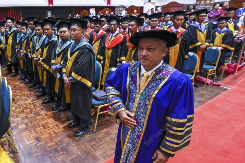 DATUK M NOOR AZMAN TAIB