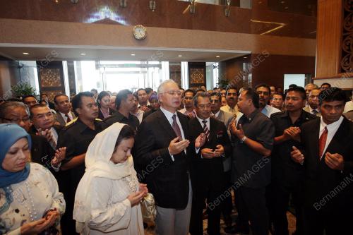 MOHD NAJIB TUN ABDUL RAZAK