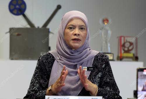 JULINA JOHAN