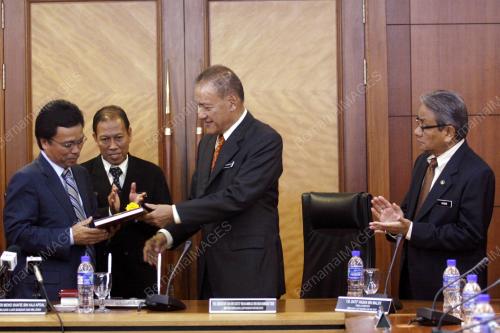 SHAFIE APDAL