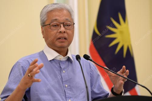 DATUK SERI ISMAIL SABRI YAAKOB