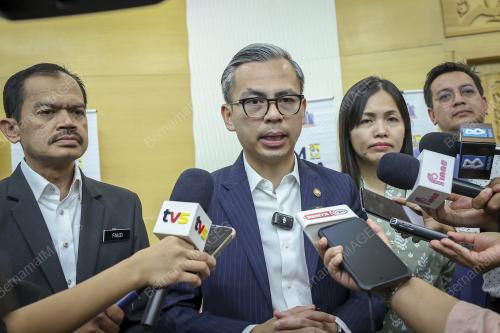 FAHMI FADZIL