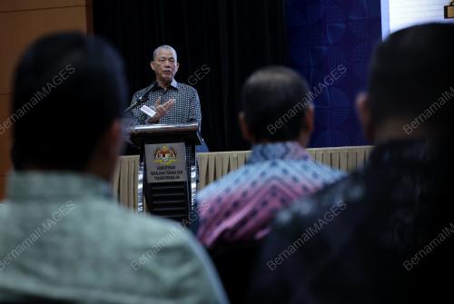 DATUK SERI FADILLAH YUSOF