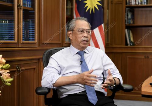 TAN SRI MUHYIDDIN YASSIN