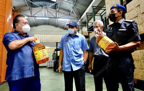 DATUK SERI ALEXANDER NANTA LINGGI