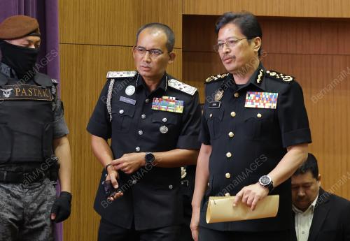 TAN SRI AZAM BAKI