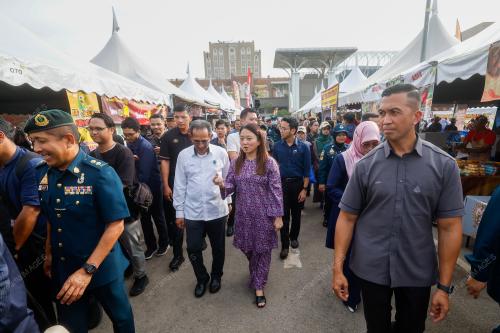 HANNAH YEOH