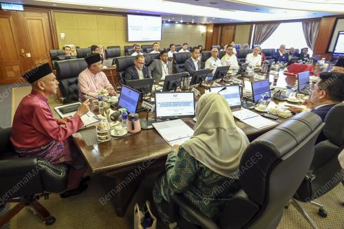 DATUK ARMIZAN MOHD ALI