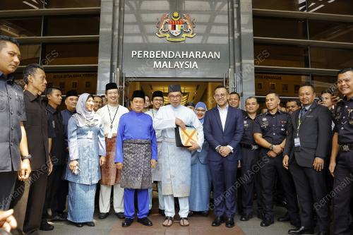 DATUK SERI ANWAR IBRAHIM