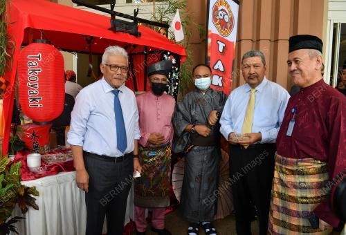 DATUK SERI HAMZAH ZAINUDIN