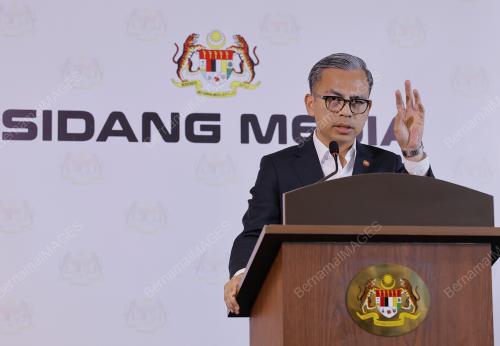 FAHMI FADZIL