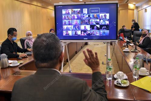 DATUK SAIFUDDIN ABDULLAH