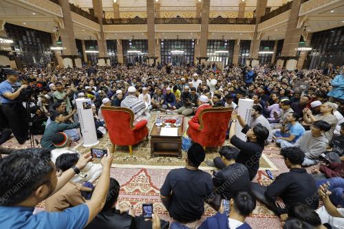 DATUK DR MOHD NA'IM MOKHTAR