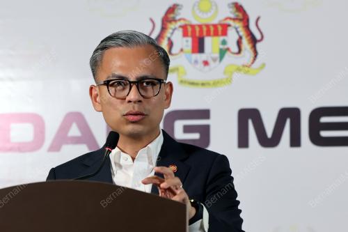 FAHMI FADZIL