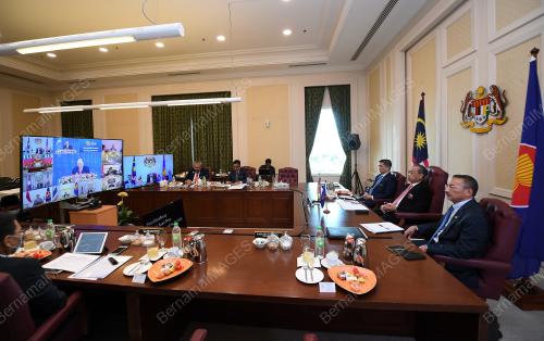 TAN SRI MUHYIDDIN YASSIN